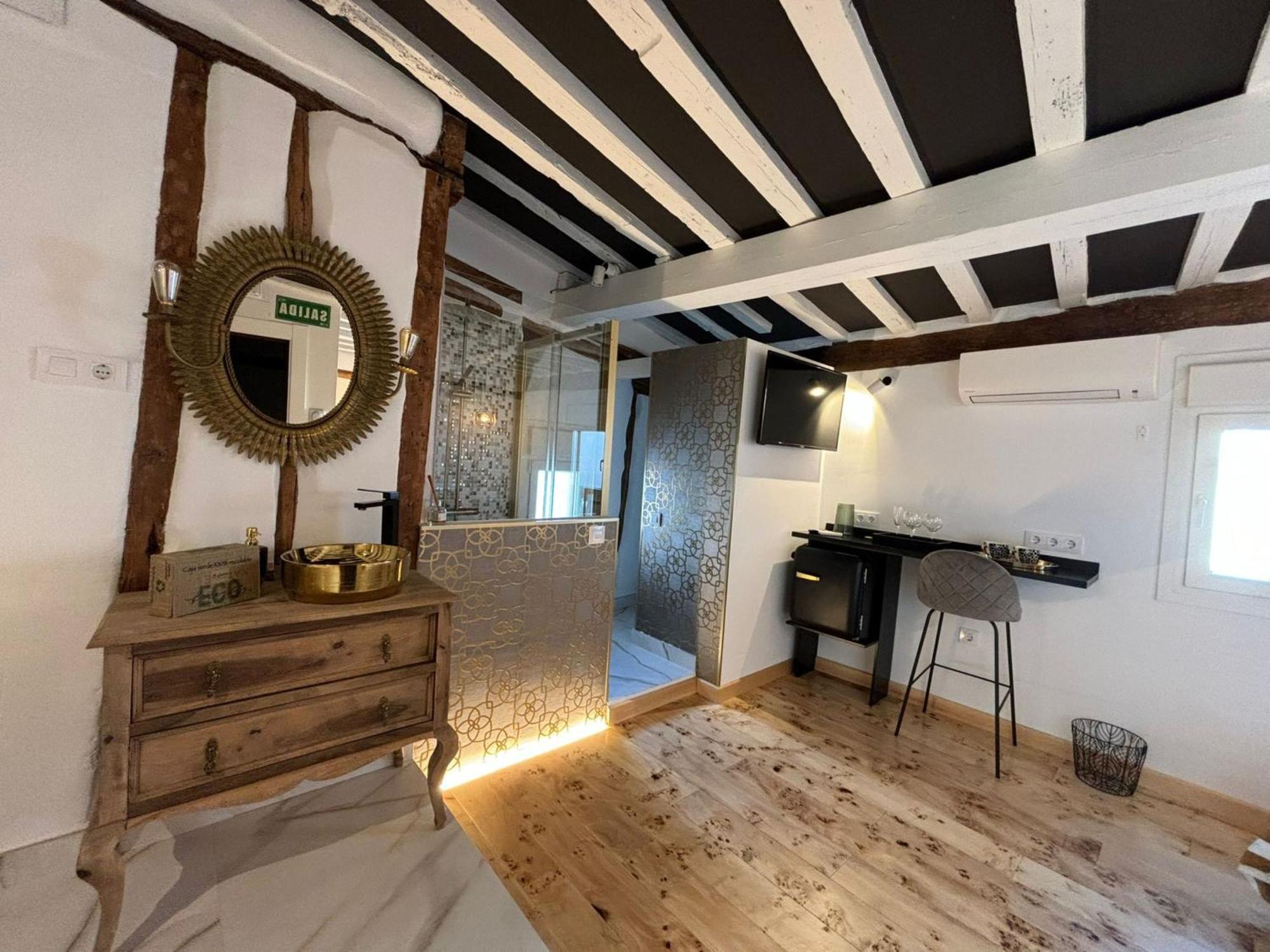 Secreto Suites By Gloove Куэнка Экстерьер фото